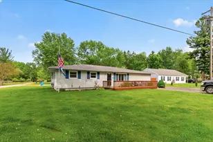 9489 Hyde Rd, Clark Lake, MI 49234 - Photo 4