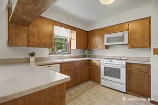 424 Andover St SE, Kentwood, MI 49548 - Photo 4