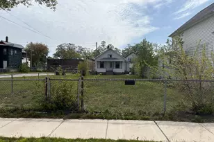 1296 Sanford St, Muskegon, MI 49441 - Photo 14