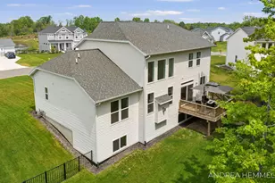 3090 Thornbury Dr, Holland, MI 49424 - Photo 54