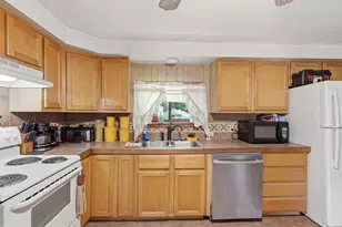 2205 S Broadway St, Hastings, MI 49058 - Photo 14