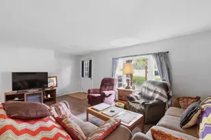 2205 S Broadway St, Hastings, MI 49058 - Photo 6
