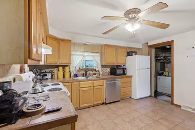 2205 S Broadway Street, Hastings, MI 49058 - Photo 12