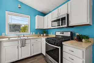 2051 Michael Ave SW, Wyoming, MI 49509 - Photo 10