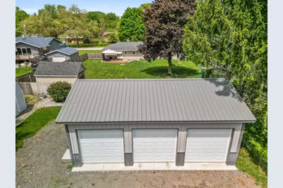 607 Apache Drive, Fremont, MI 49412 - Photo 4