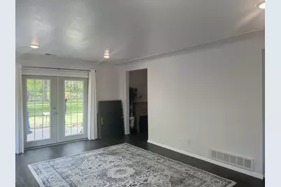 321 S Buys Road, Muskegon, MI 49445 - Photo 4
