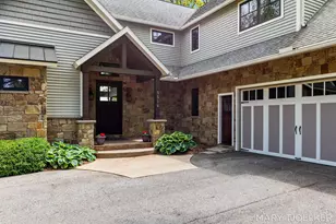 3516 Goodwood Dr SE, Grand Rapids, MI 49546 - Photo 10