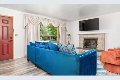 2757 Vassar Drive SE, Grand Rapids, MI 49506 - Photo 2