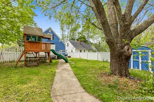 1411 Lewison Ave NE, Grand Rapids, MI 49505 - Photo 22