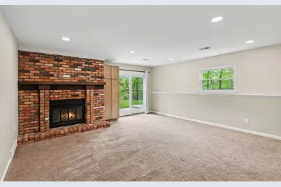8770 Pettysville Road, Pinckney, MI 48169 - Photo 10