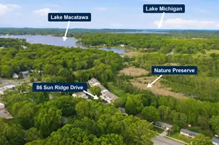 86 Sun Ridge Dr, Holland, MI 49424 - Photo 2