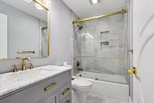 4630 E Gull Lake Dr, Hickory Corners, MI 49060 - Photo 30