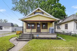 812 Richmond St NW, Grand Rapids, MI 49504 - Photo 1