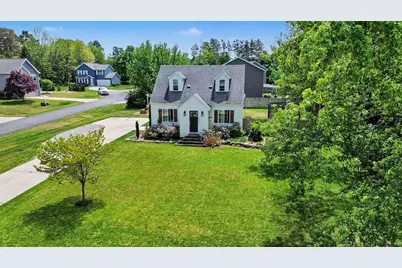 1222 W 32nd Street, Holland, MI 49423 - Photo 2
