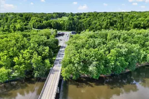 1387 E Riverside Dr, Ionia, MI 48846 - Photo 22