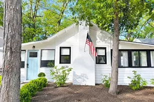 46120 Royal Ave, New Buffalo, MI 49117 - Photo 2