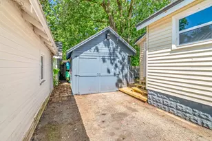 142 Cynthia St, Bronson, MI 49028 - Photo 4