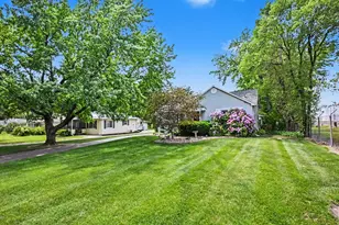 2402 S 3rd St, Niles, MI 49120 - Photo 4