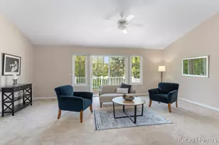 2009 Bryceway Ct NE, Grand Rapids, MI 49505 - Photo 4