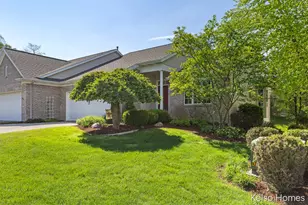 2009 Bryceway Ct NE, Grand Rapids, MI 49505 - Photo 18