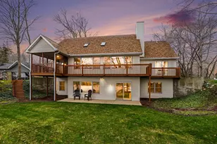 9895 Lakeview Dr, Berrien Springs, MI 49103 - Photo 2