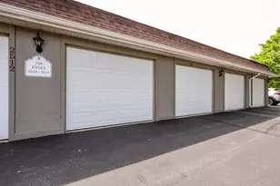 2514 Essex Ct, Saint Joseph, MI 49085 - Photo 28