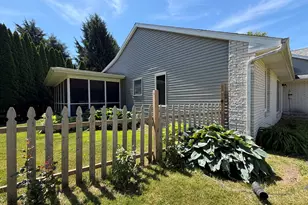 22401 Happy Dr, Cassopolis, MI 49031 - Photo 6