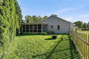 22401 Happy Dr, Cassopolis, MI 49031 - Photo 10