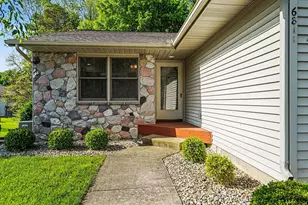 6811 Birdsong Ave, Kalamazoo, MI 49009 - Photo 4
