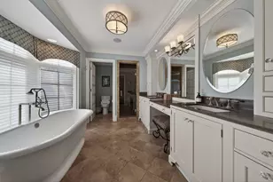 267 Woodberry Dr, Bloomfield Hills, MI 48304 - Photo 32