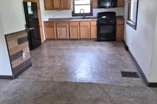 17125 Tyrone Ave, Kent City, MI 49330 - Photo 10