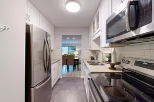 773 Peninsula Ct, Ann Arbor, MI 48105 - Photo 12