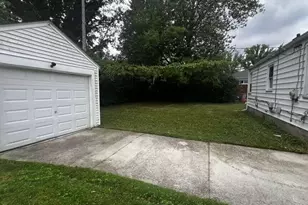 20690 California St, Saint Clair Shores, MI 48080 - Photo 14