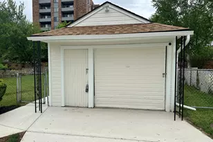 2360 Harvard Rd, Berkley, MI 48072 - Photo 6