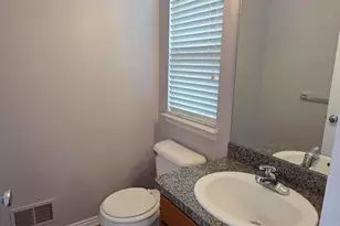 1563 Cass Lake Rd, Keego Harbor, MI 48320 - Photo 10