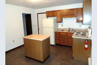 18864 W Baseline Road, Olivet, MI 49076 - Photo 10