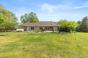 4454 Foxmoor Ct, Middleville, MI 49333 - Photo 38