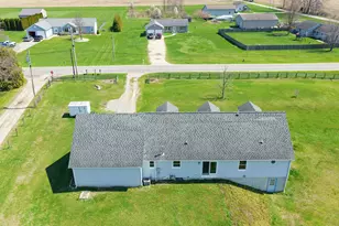 69500 Christiana Lake Rd, Edwardsburg, MI 49112 - Photo 4