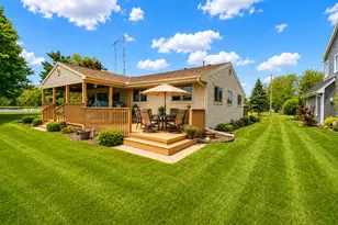 173 S Grand Pointe Dr, Brooklyn, MI 49230 - Photo 4