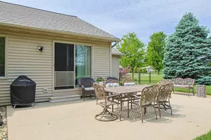 70895 Kristy Ln, Edwardsburg, MI 49112 - Photo 8