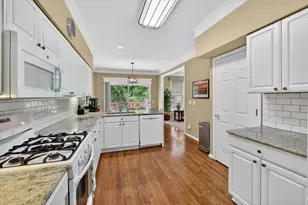 39639 Dun Rovin Dr, Northville, MI 48168 - Photo 14