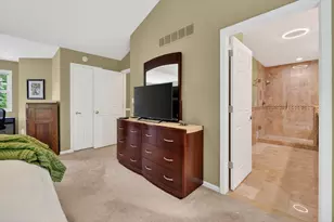 39639 Dun Rovin Dr, Northville, MI 48168 - Photo 22