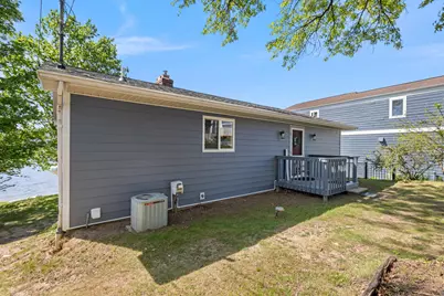 1304 N Eagle Lake Drive, Kalamazoo, MI 49009 - Photo 14