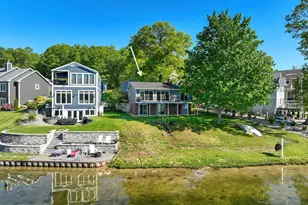 1304 N Eagle Lake Dr, Kalamazoo, MI 49009 - Photo 2