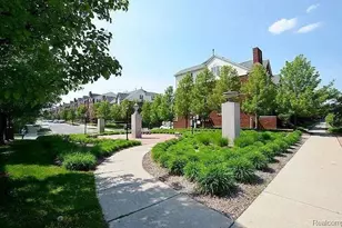 3202 Camden Dr, Troy, MI 48084 - Photo 16