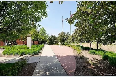 3202 Camden Drive, Troy, MI 48084 - Photo 18