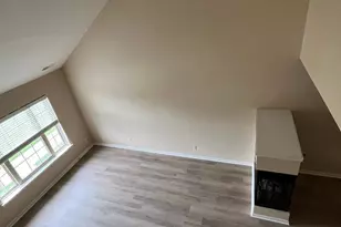 3202 Camden Dr, Troy, MI 48084 - Photo 6