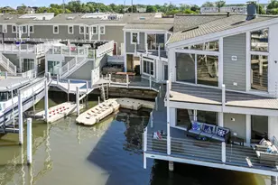 24 Harbor Isle Dr, New Buffalo, MI 49117 - Photo 2