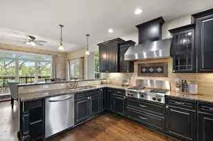 11137 Jeanette Dr, Whitmore Lake, MI 48189 - Photo 12