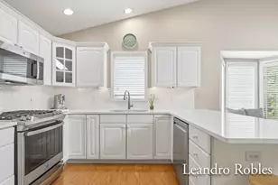 2027 Krislin Dr NE, Grand Rapids, MI 49505 - Photo 6